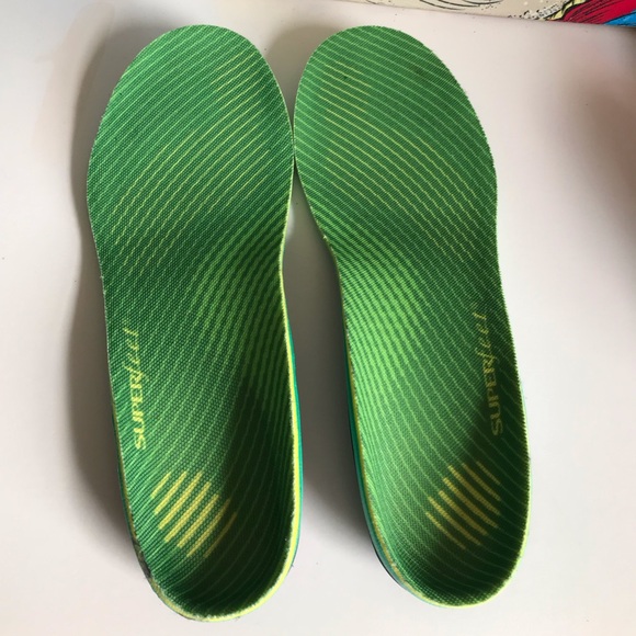 On Running Black/White Women’s Sz 6 - Picture 6 of 7